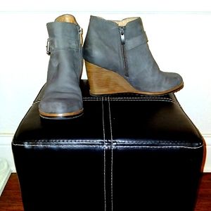 💲IT'S A SALE!! 100% LEATHER (suede) ANKLE BOOTS💲